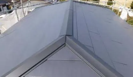 棟板金の取り付け